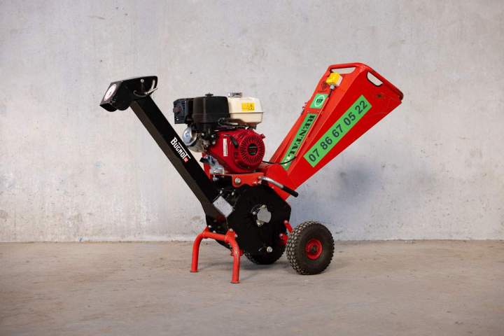 Fournisseur équipements espaces verts Douai